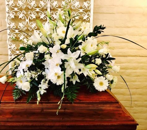 Flower Arrangements By Patty - Bonita, CA