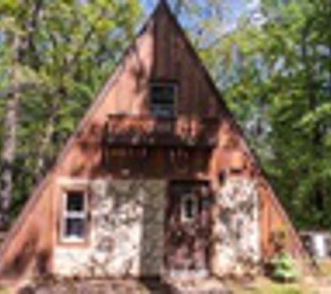 Chalets in Hocking Hills - Logan, OH