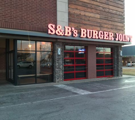 S & B Burger Joint - Edmond, OK