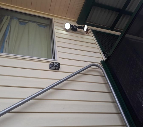 Small Stuff Electrical Services - Speers Point, NSW