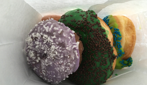 Rainbow Donuts - Berkeley, CA