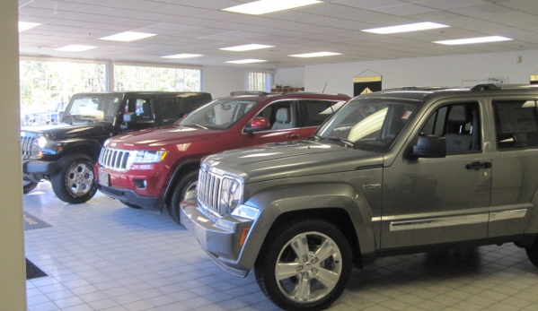 Service Center - Station Chrysler Jeep - Mansfield, MA