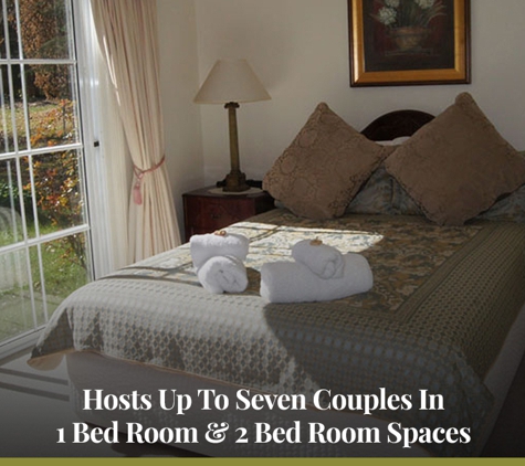 Chalets Lumineux - Bright, VIC. Hosts Up To Seven Couples In 1 Bed Room & 2 Bed Room Spaces