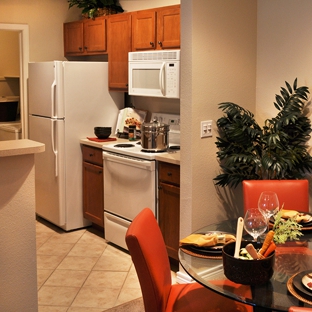 Courtney Downs Apartment Homes - Englewood, CO