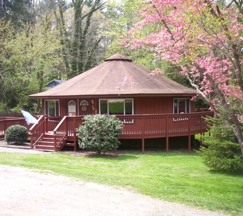 Blue Ridge Montessori School - Asheville, NC