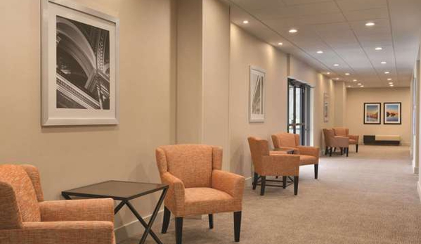 Embassy Suites by Hilton Milwaukee Brookfield - Brookfield, WI