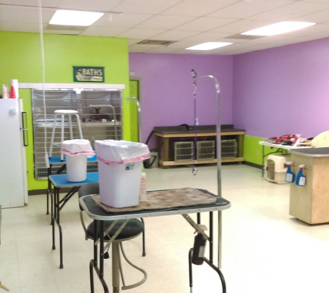 Helga's Pet Grooming Plus - San Antonio, TX