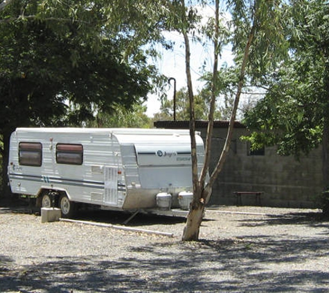 Rest -Easi Motel Hughenden - Hughenden, QLD