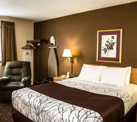 americas best value inn, detroit lakes - Detroit Lakes, MN