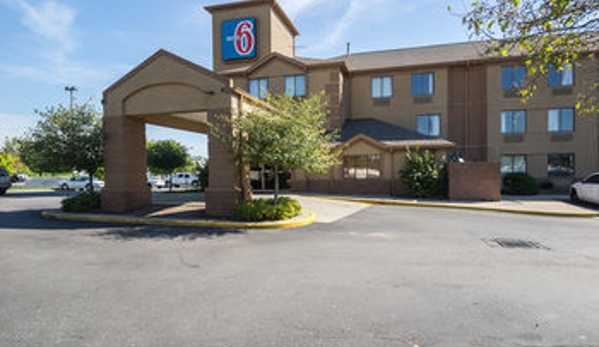 Motel 6 - Indianapolis, IN