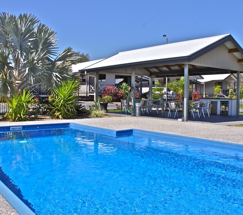 Barcaldine Country Motor Inn - Barcaldine, QLD. Villa Pool