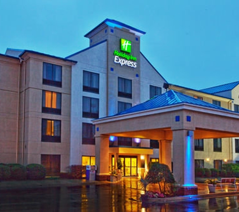 Best Western Plus - Carrollton, GA