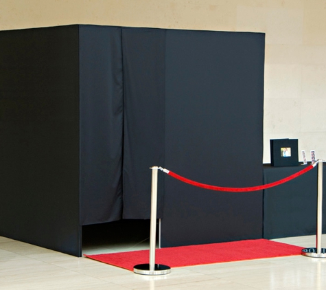 Synergy Photo Booths - Holt, MI