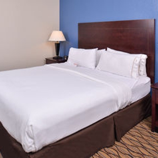 Holiday Inn Express Omaha West - 90th Street - Omaha, NE