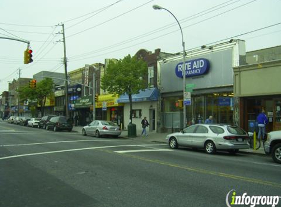 Village Discount Liquors Inc - Middle Village, NY