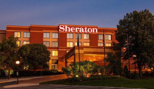 Sheraton Minneapolis West Hotel - Minnetonka, MN