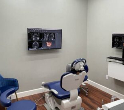 Immediate Smiles Dentures & Dentistry - Spring, TX. Dental chair