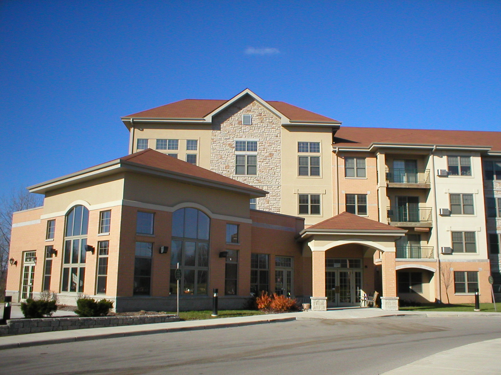 Wilson Commons - The Polonaise Assisted Living - Milwaukee, WI 53221