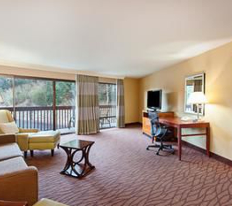 Hilton Garden Inn Monterey - Monterey, CA