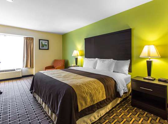 Quality Inn West of Asheville - Canton, NC