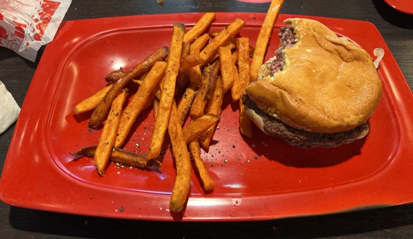 Red Robin Gourmet Burgers - Huntsville, AL