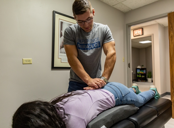 Evolved Chiropractic - Oak Creek, WI