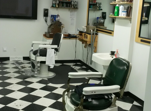 Rick's Barber Shop - Hubbard, OH. Great haircuts with an amazing old fashion feel and great service. HAVE TO CHECK IT OUT..