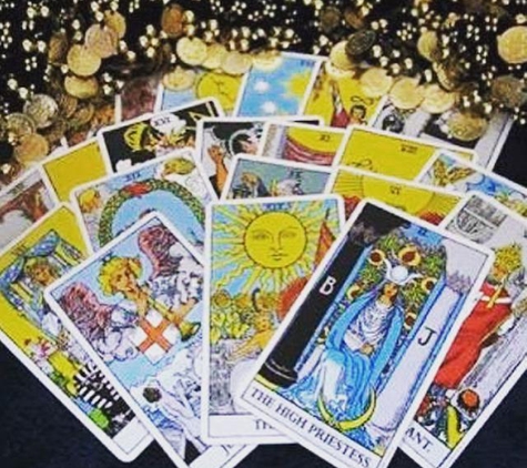 Chameleon New Age Salon - Surfers Paradise, QLD. Psychic mediums there everyday