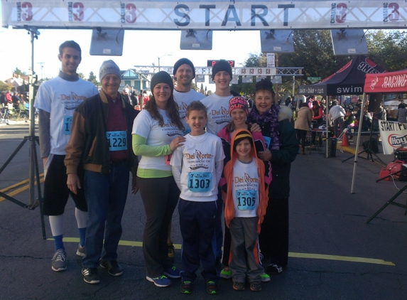 Del Norte Chiropractic, Dr Mikel Anderson, DC - El Paso, TX. Del Norte Chiropractic at the Turkey Trot race