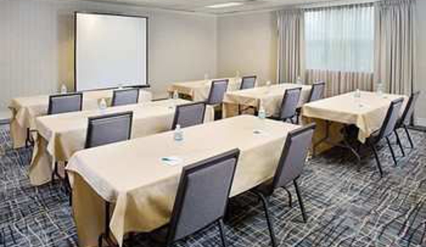 Homewood Suites by Hilton Portsmouth - Portsmouth, NH