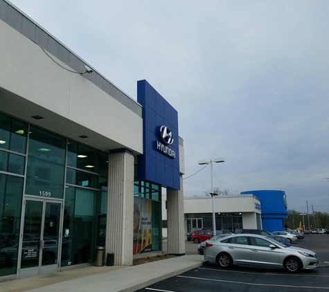 AutoNation Hyundai O'Hare - Des Plaines, IL