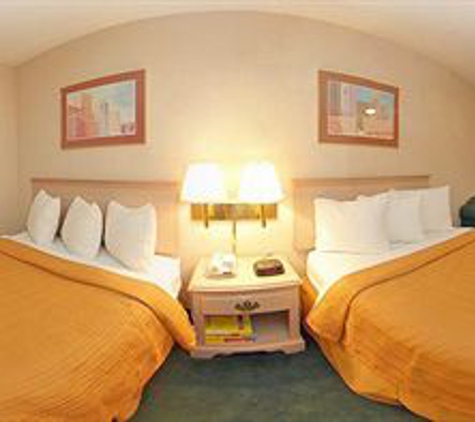 Ramada by Wyndham Albuquerque East - Albuquerque, NM