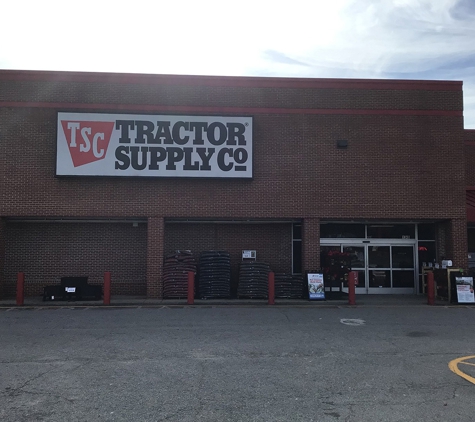 Tractor Supply Co - Fuquay Varina, NC