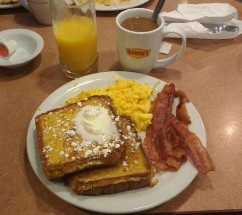 Denny's - Shenandoah, TX