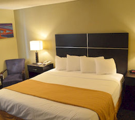 Ramada by Wyndham Albuquerque East - Albuquerque, NM