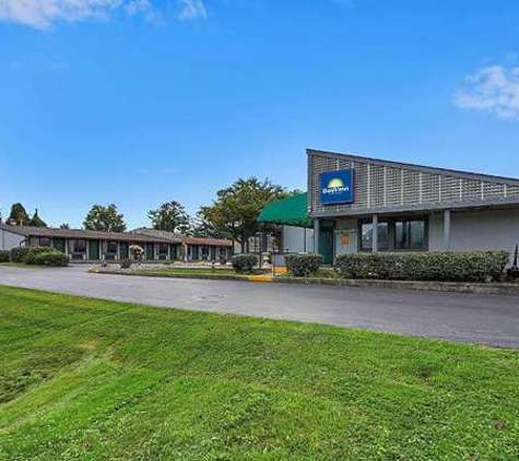 Days Inn by Wyndham Liverpool/Syracuse - Liverpool, NY