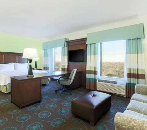 Hampton Inn & Suites Wheeling-The Highlands - Triadelphia, WV