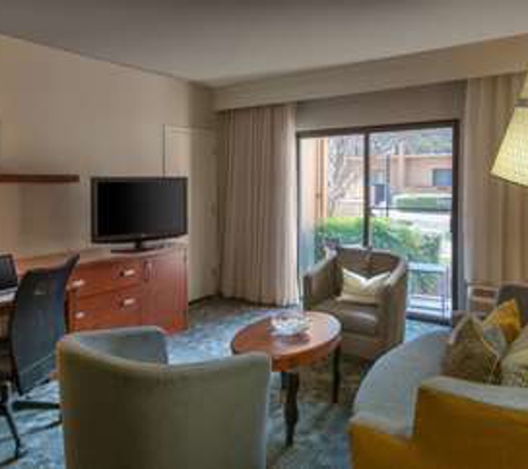 Courtyard by Marriott - Beachwood, OH