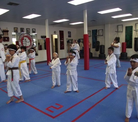 Isshinryu Karate Sandubrae - Cathedral City, CA