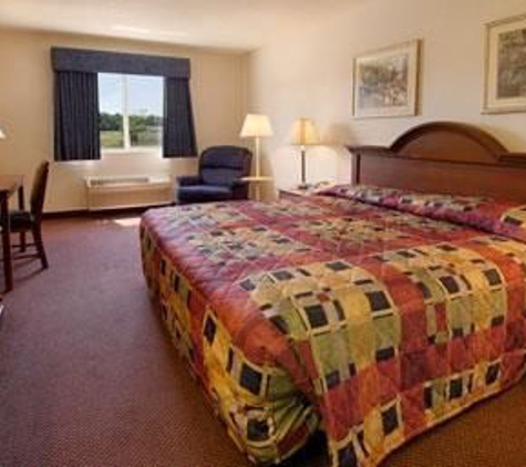 Baymont Inn & Suites - Dowagiac, MI