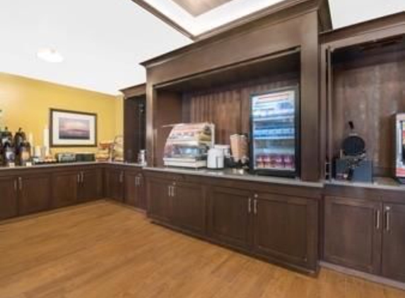 Hawthorn Extended Stay by Wyndham Dickinson - Dickinson, ND