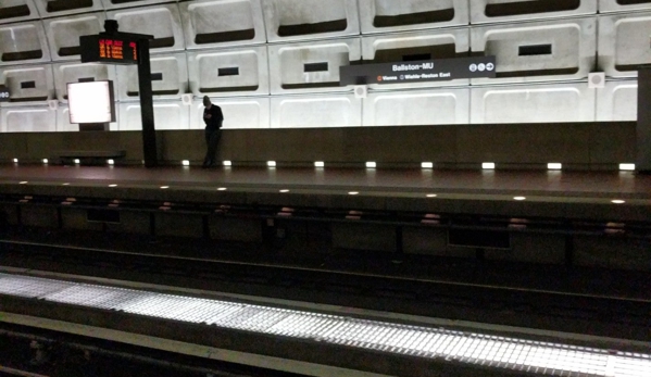 Metro Station-Ballston-Mu - Arlington, VA