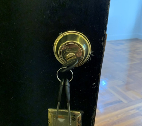 KeyMe Locksmiths - West Allis, WI