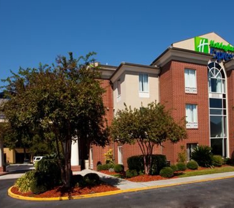 Holiday Inn Express & Suites Lafayette - Lafayette, LA