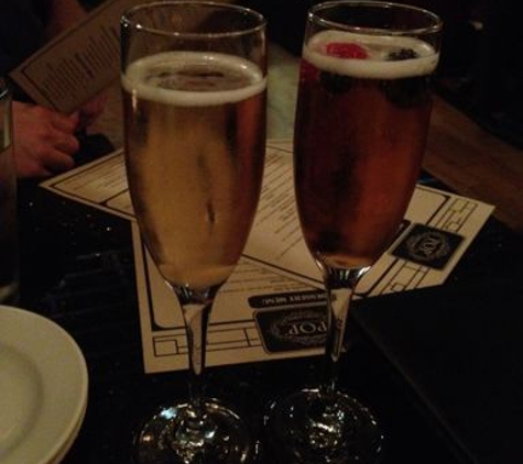 Pop Champagne & Dessert Bar - Pasadena, CA