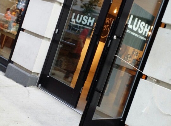 Lush Cosmetics Harbor East - Baltimore, MD