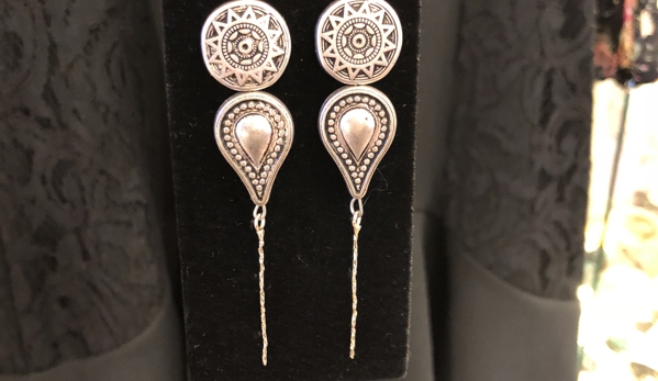 Indigo Rose Books & Gifts - Fort Collins, CO. Tons more earings ����