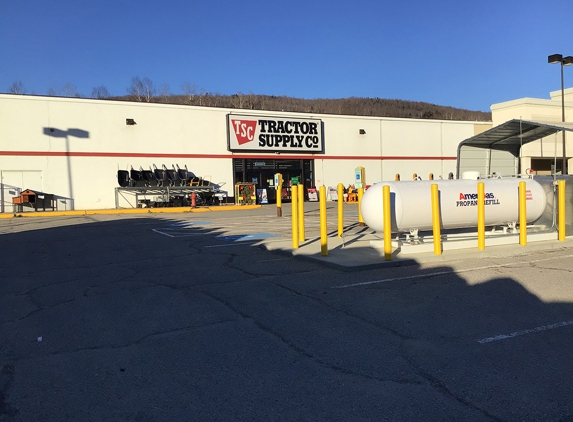 Tractor Supply Co - Gorham, NH