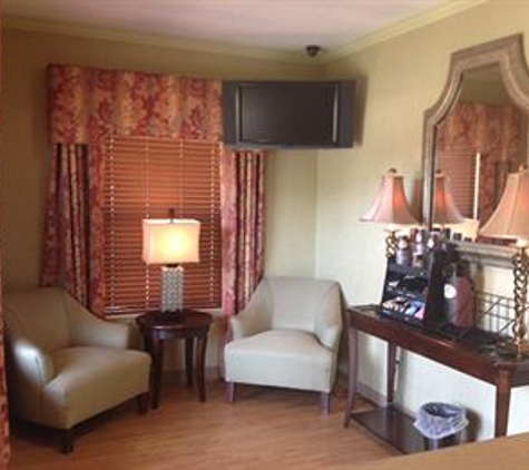 Home-towne Suites of Auburn - Auburn, AL