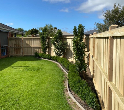 D & T Fencing Contractors - Traralgon, VIC
